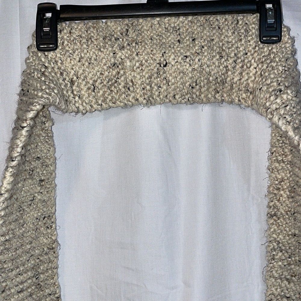 Knit scarf  - Picture 2 of 8